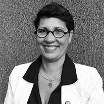 Foto do perfil de Célia Pereira Caldas